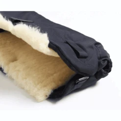 KAISER Handwarmer Lamsvacht Big Double Zwart 11 KAISER Handwarmer Lamsvacht Big Double Zwart -Kinderwagenwinkel kaiser handwarmer lamsvacht big double zwart a144148 4
