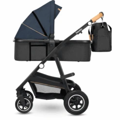 Lionelo Combi Wandelwagen Amber 3 In 1 Blauw Navy 10 Lionelo Combi Wandelwagen Amber 3 In 1 Blauw Navy -Kinderwagenwinkel lionelo combi wandelwagen amber 3 in 1 blauw navy a311934 3